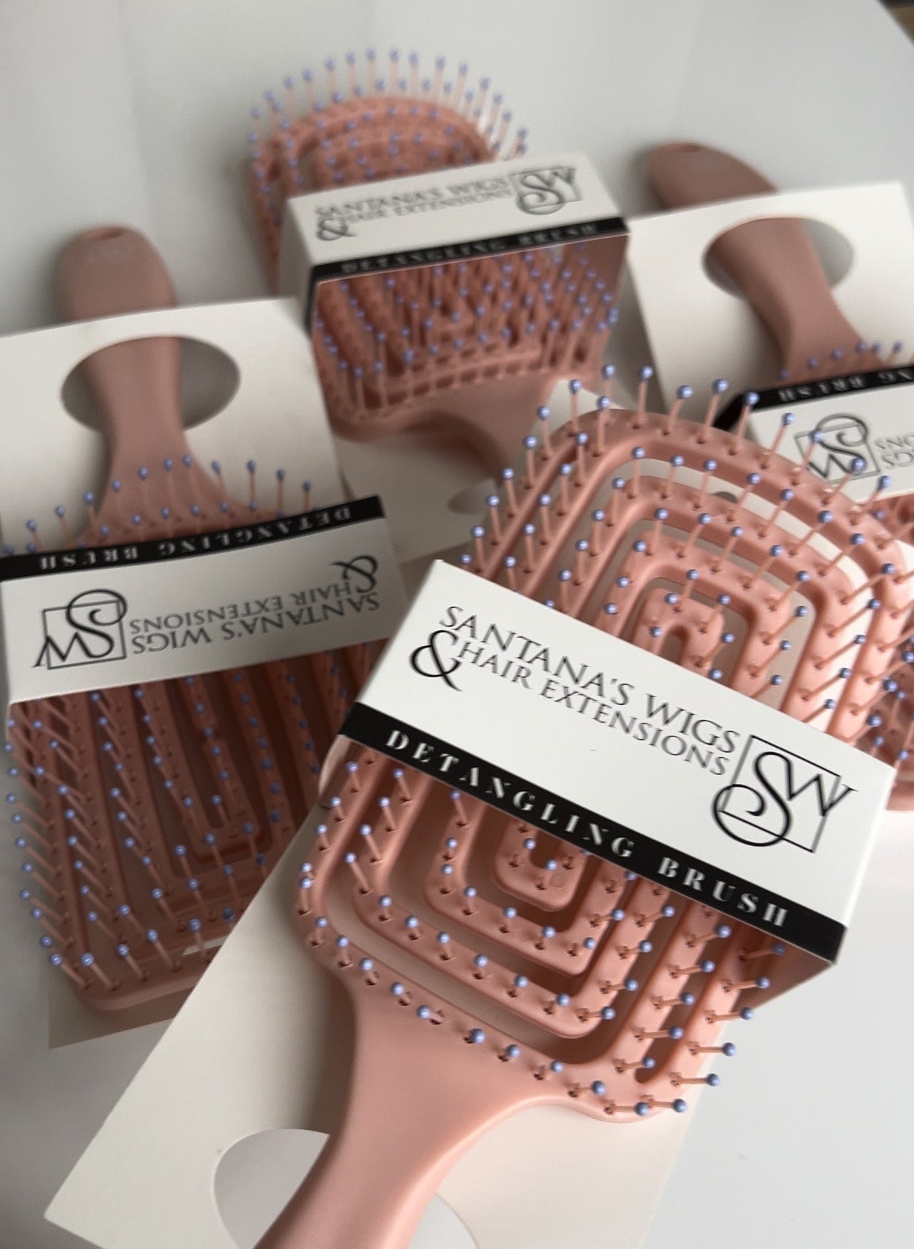 SW Hair Solutions | Detangling & Scalp Massaging Brush