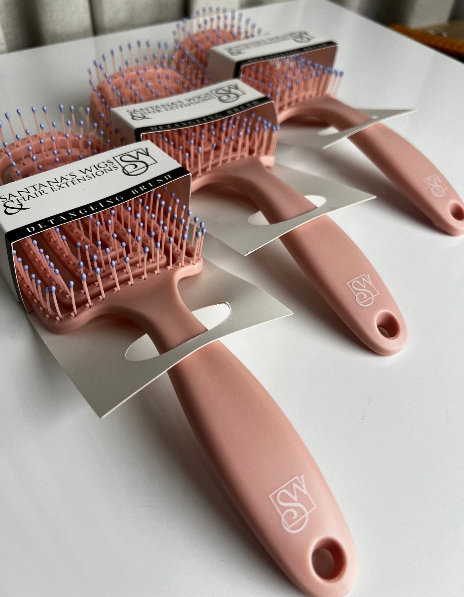 SW Hair Solutions | Detangling & Scalp Massaging Brush